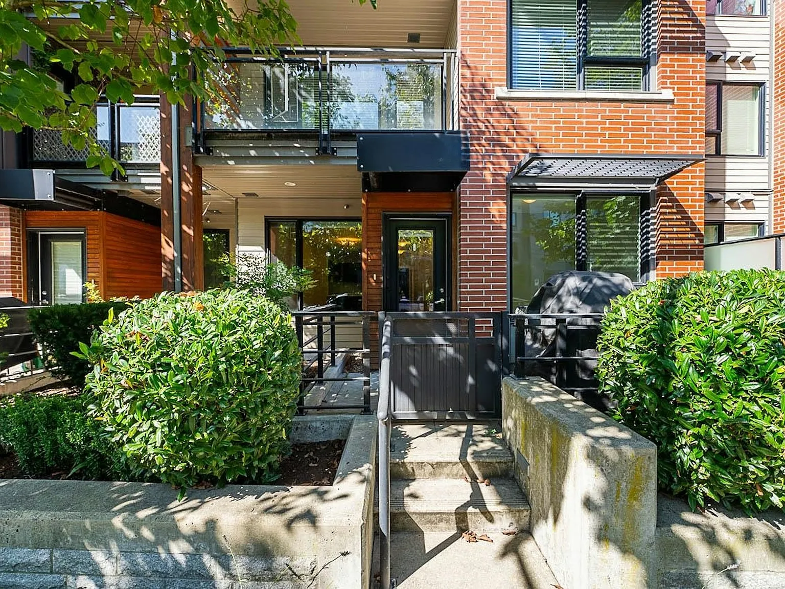 2 bed, 925 sqft, $2,950 — Photo 1