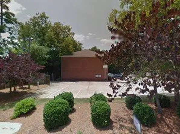 423 N Donahue Dr APT 2, Auburn, AL 36832