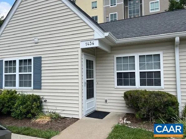 1434 Lilac Ct, Charlottesville, VA 22901