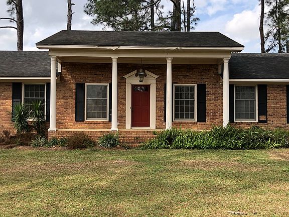 2nd image of 110 Lakewood Dr