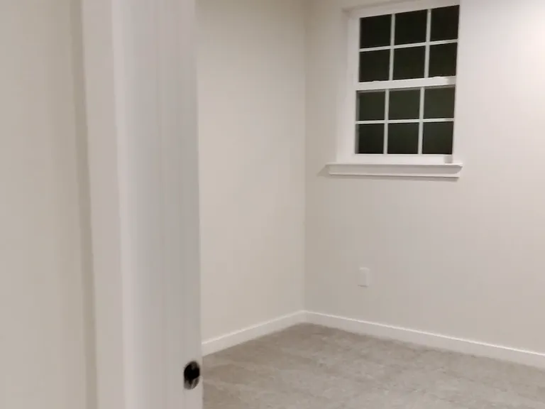 Kids/Office/Guest room