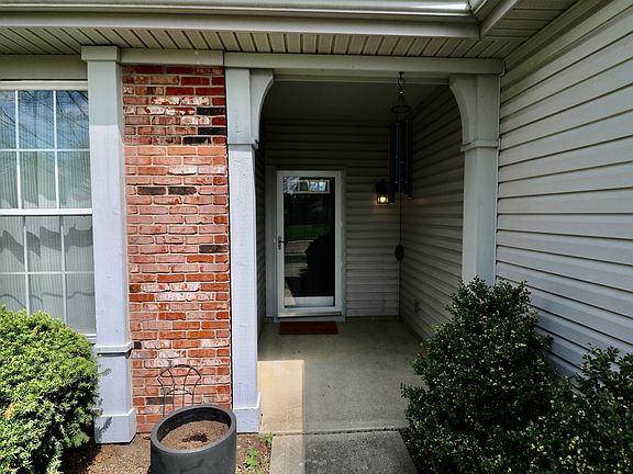 2nd image of 10130 Long Meadow Dr