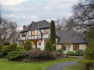 3400 Upper Terrace Rd, Oak Bay, BC V8R 6E6