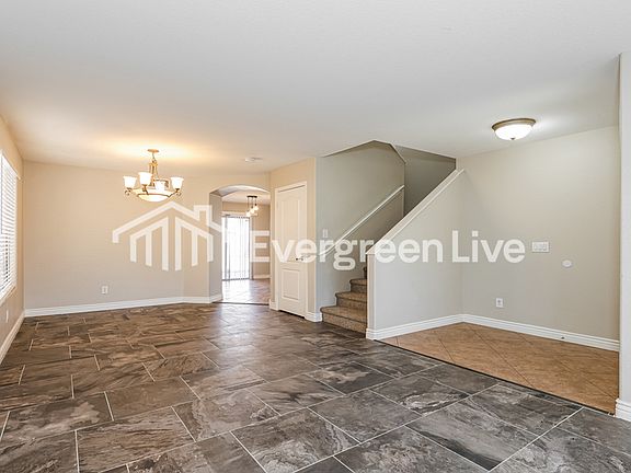 3rd image of 12432 W San Miguel Ave