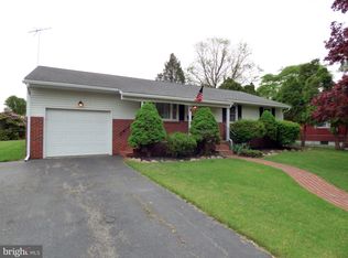 321 S Johnson St, Penns Grove, NJ 08069