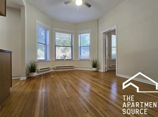 917 W Waveland Ave APT 2, Chicago, IL 60613