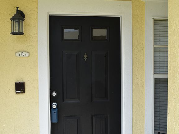2nd image of 1726 Arbor Lakes Cir