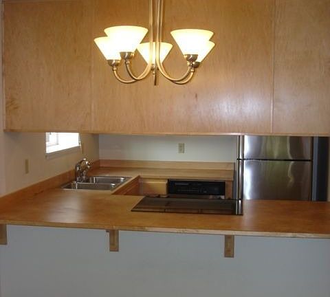 3rd image of 20301 19th Ave NE APT 602