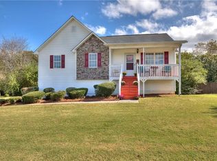 25 Greenhouse Dr, Cartersville, GA 30120