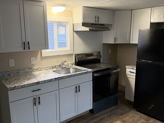 2nd image of 105 Langford Dr