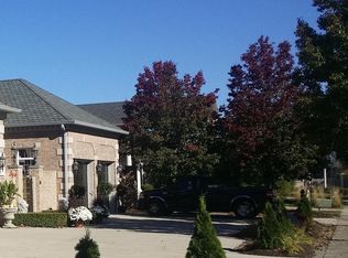 6864 Carters Grove Dr, Noblesville, IN 46062