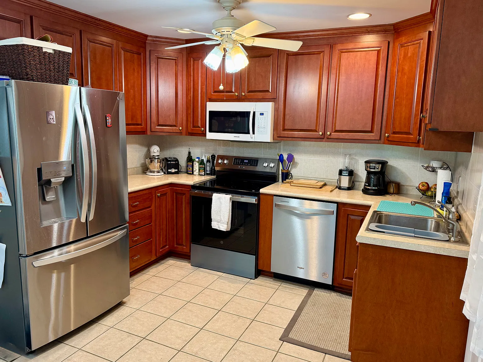 3 bed, 1650 sqft, $950 — Photo 4