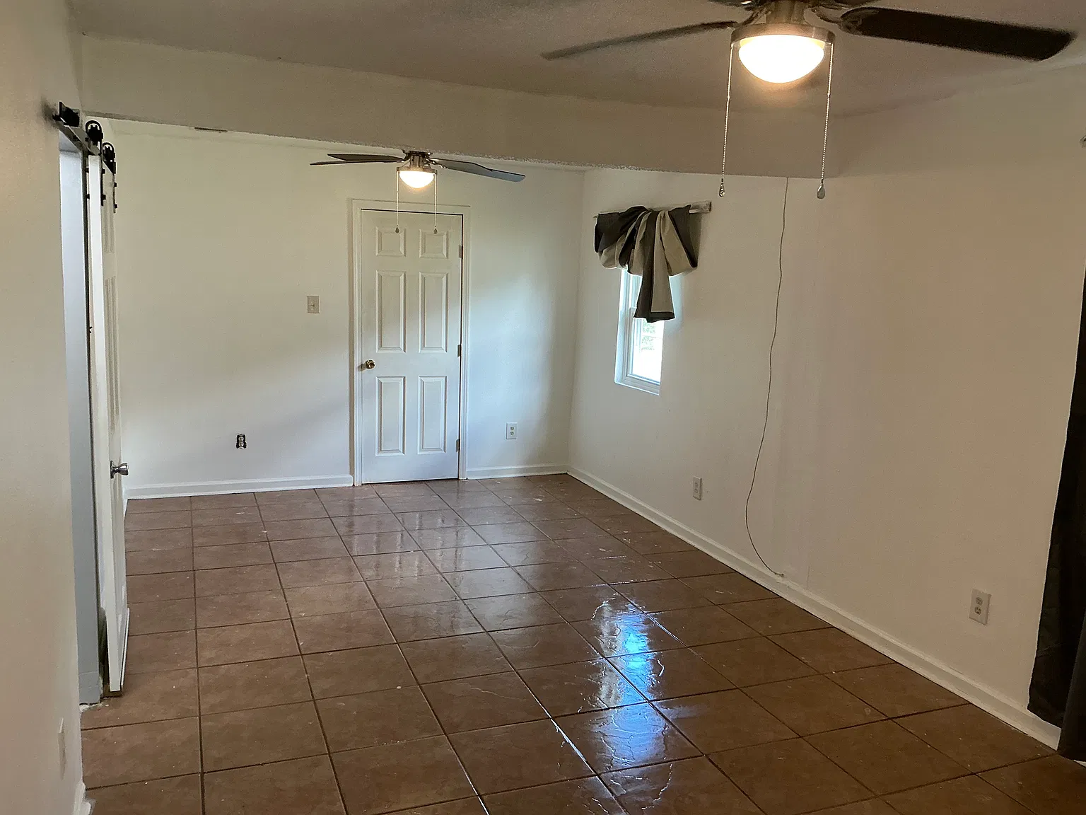 4 bed, 2027 sqft, $2,150 — Photo 3