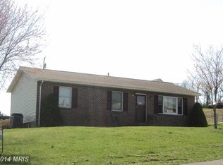 85 Maribeth Dr, Chambersburg, PA 17202