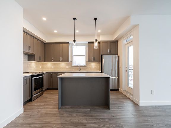 3rd image of 18811 72nd Ave #414