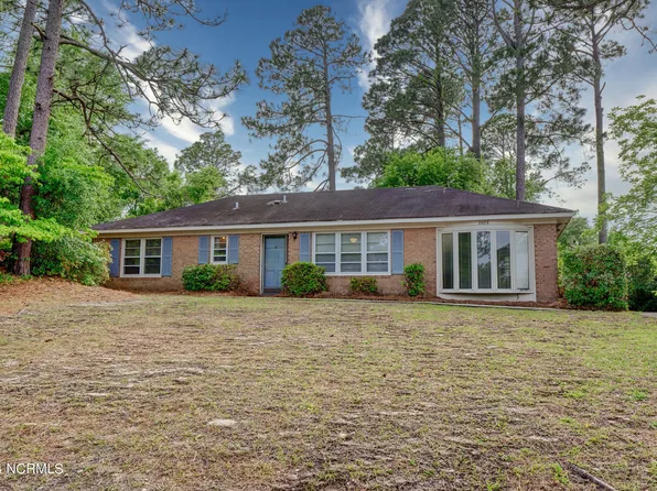 1105 Lord Thomas Road, Wilmington, NC 28405
