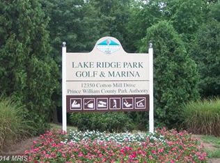12166 Springwoods Dr, Woodbridge, VA 22192