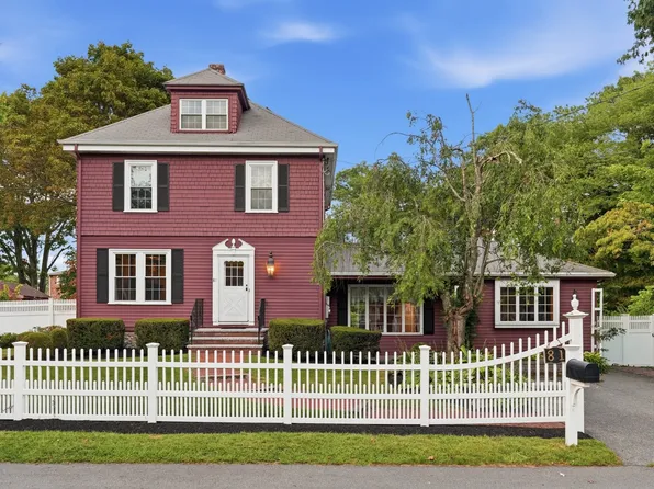 81 Ware St, Dedham, MA 02026