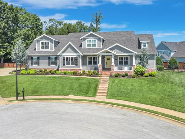 900 Covent Garden Ave, Cave Springs, AR 72718