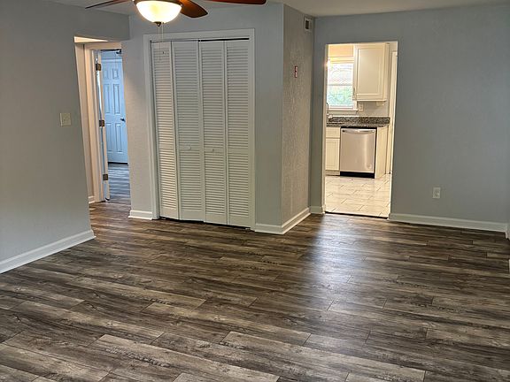 4th image of 303 Dixie Ave