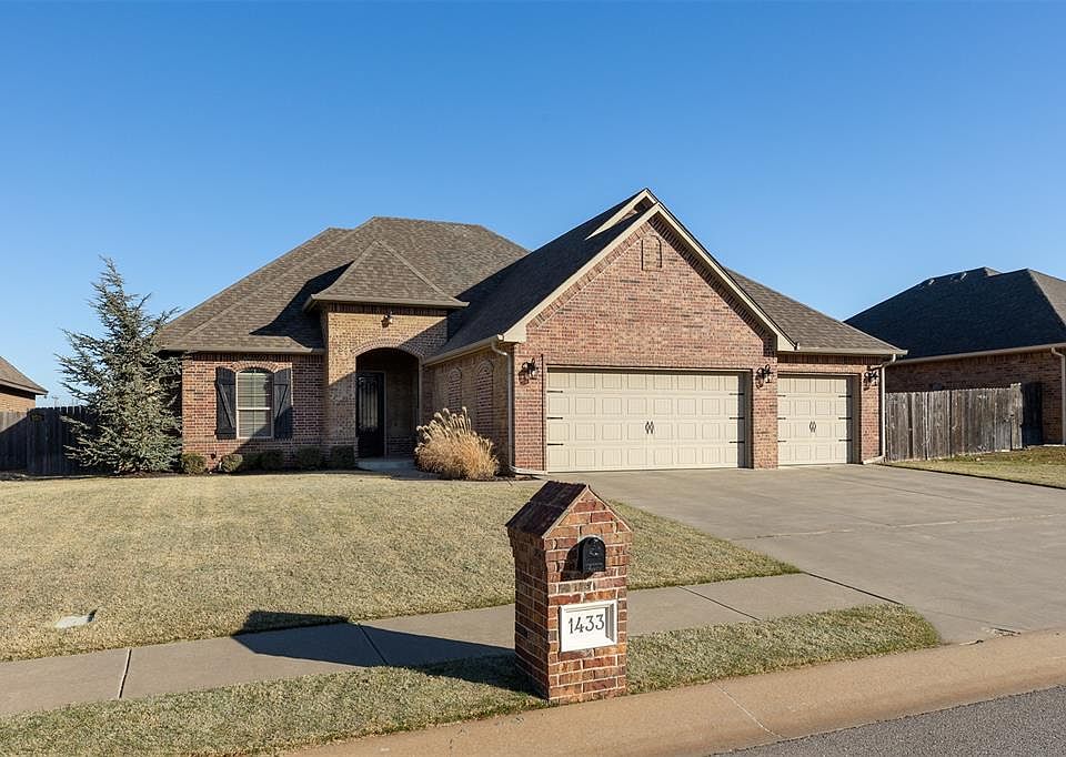 1st image of 1433 Glenolde Pl