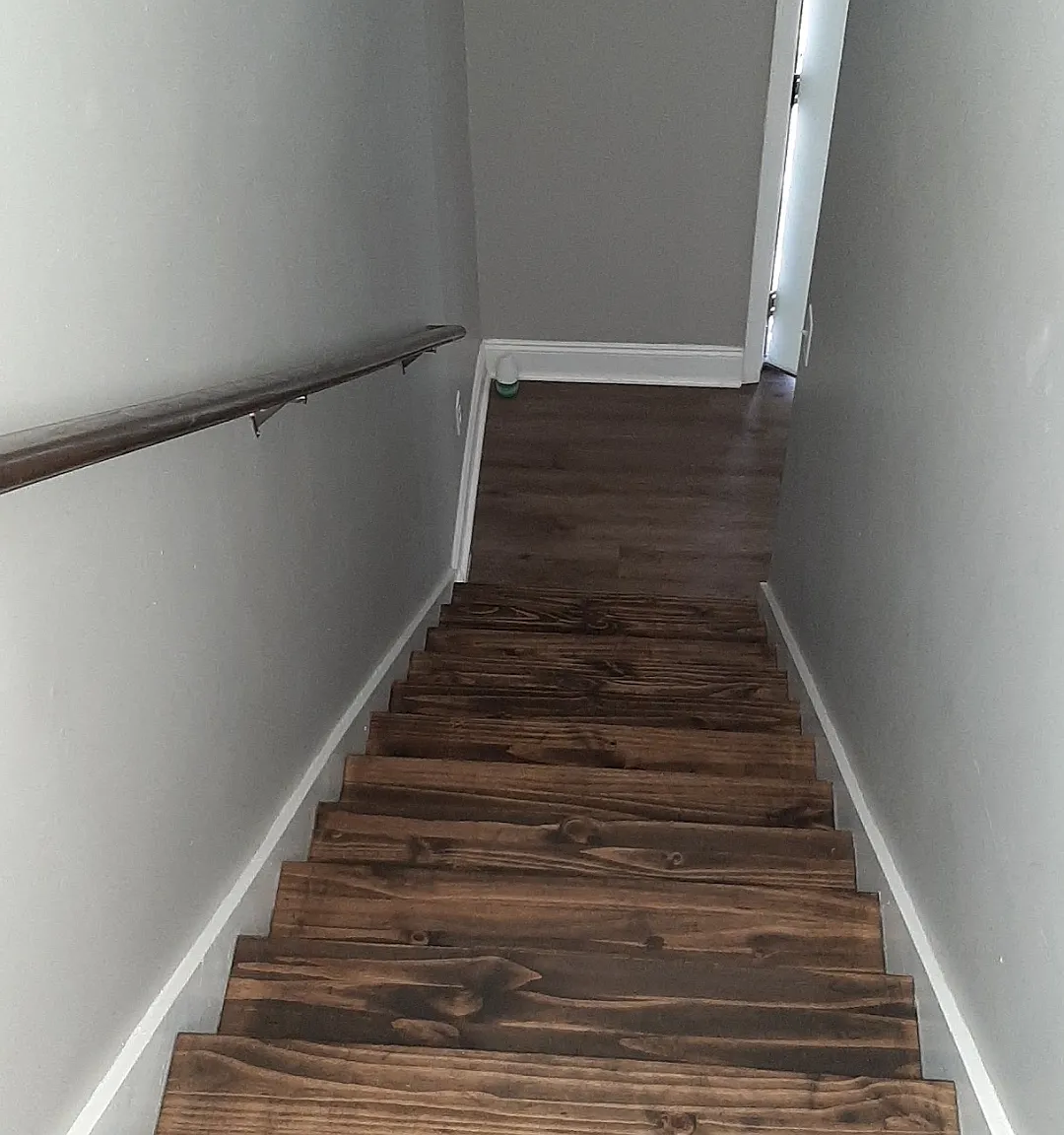 3 bed, 1.5 bath, 1058 sqft, $2,295 — Photo 3