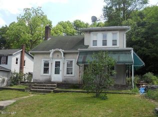 208 W Main St, Weatherly, PA 18255