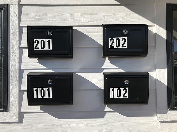 4th image of 405 E Smith St APT 201