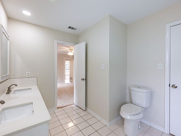3rd image of 1105 Bayshore Dr