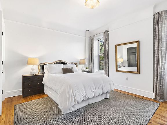 4th image of 301 W 108th St #5J