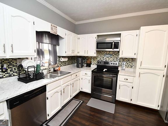 3rd image of 250 Cleveland Rd APT 245