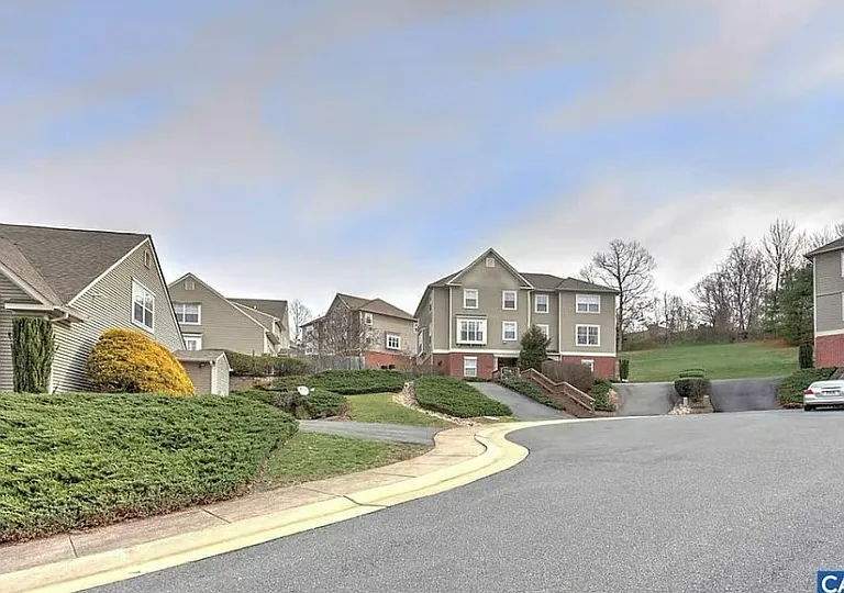 122 Boxwood Ct — Photo 8