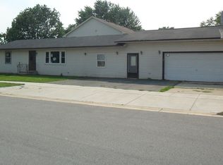 800 Wall St, Morris, IL 60450