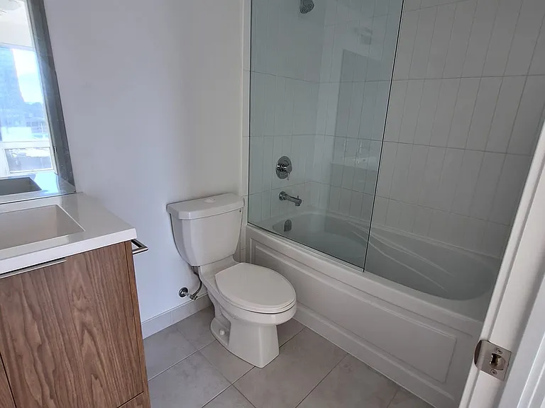 60 Shuter St #2508 — Photo 14
