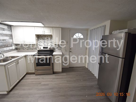 5th image of 907 E Patterson St #2