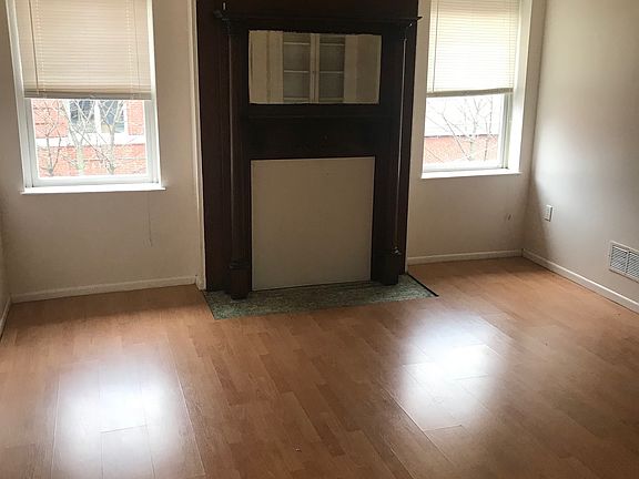 4th image of 117 S 22nd St APT 3