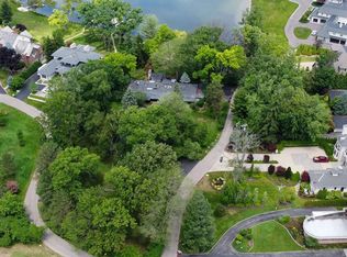 3201 W Shore Dr, Orchard Lake, MI
