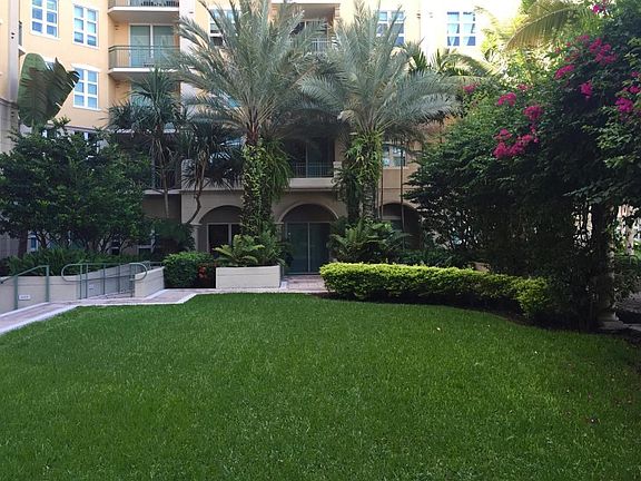 4th image of 403 S Sapodilla Ave APT 515