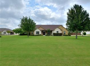 111 Axis Trl, Bastrop, TX 78602