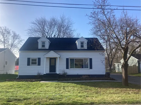 189 Granger St, Canandaigua, NY 14424