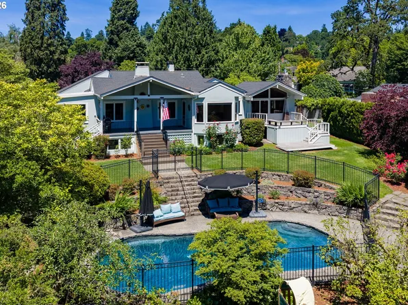 3617 Wauna Vista Dr, Vancouver, WA 98661