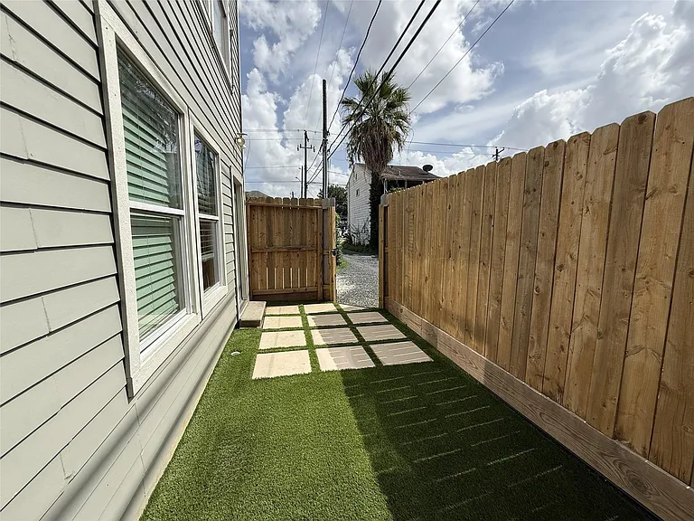 1105 Tulane St #B — Photo 25