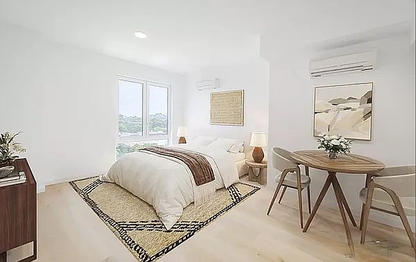 2nd image of 160 Erasmus St #4B