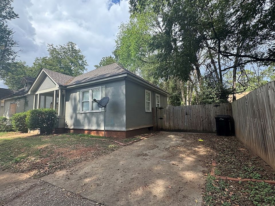 2nd image of 17 29th St