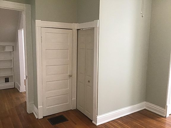 4th image of 2036 Alta Ave #1
