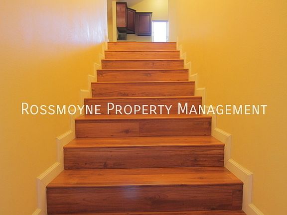 2nd image of 116 1/2 S Hoover St