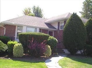 3901 Berger Ave, Bethpage, NY 11714