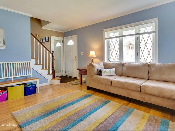 4th image of 1624 Barbara Ln