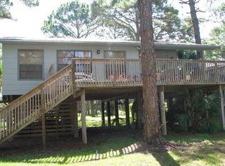 32 Mardi Gras Way, Panacea, FL 32346