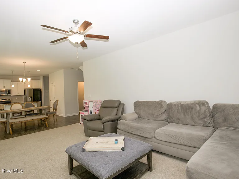 88 Kensington Dr — Photo 24